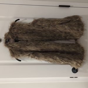 Banana republic faux fur xs vest